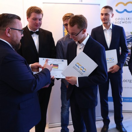 I miejsce zajęli uczniowie Zespołu Szkół Elektrycznych z Opola współpracujący z firmą Polaris.