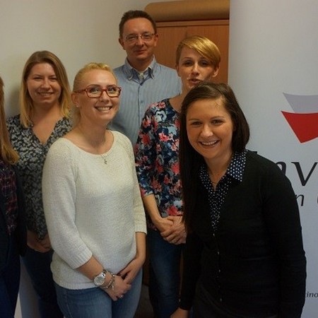 Na zdjęciu powyżej (od lewej): Ewa Dudik, Justyna Warzecha-Michlik, Katarzyna Sobczak, Piotr Regeńczuk, Magdalena Możdżeń, Sabina Namyślik. Na zdjęciu poniżej: Helena Ząbek-Mzyk, Iwona Święch-Olender i Marta Dudek.