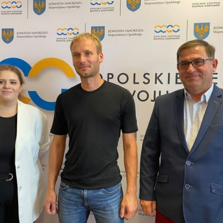 Przedstawiciele firm Krause Innowacje w Budownictwie, Żłobek Kraina Marzeń i Loyal Solution zrealizowały projekty cyfrowe w poprzednich naborach.