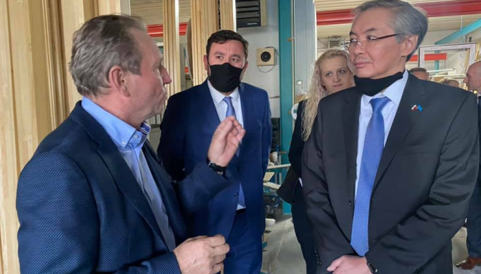 Ambasador Kazachstanu odwiedził opolskie firmy