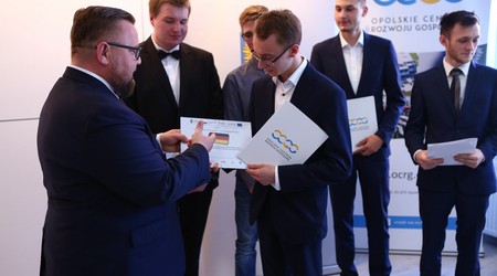 I miejsce zajęli uczniowie Zespołu Szkół Elektrycznych z Opola współpracujący z firmą Polaris.