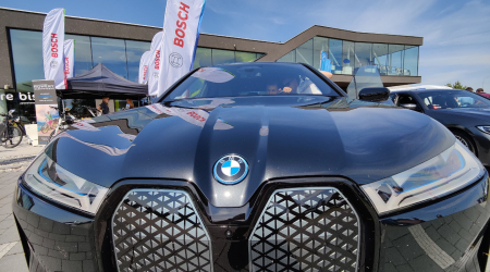 Electro-Moto-Show-2022-BMW7 2