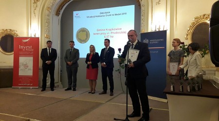 Miano "Gruntu na medal" dwa lata temu zdobył teren przy ul. Prudnickiej w Krapkowicach.